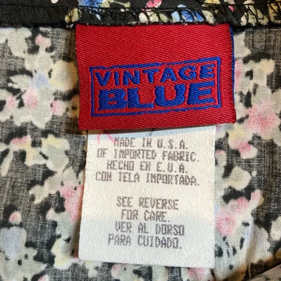 Vintage Blue brand skirt, size 7. Delicate floral pattern on a black backdrop. - Picture 8 of 9